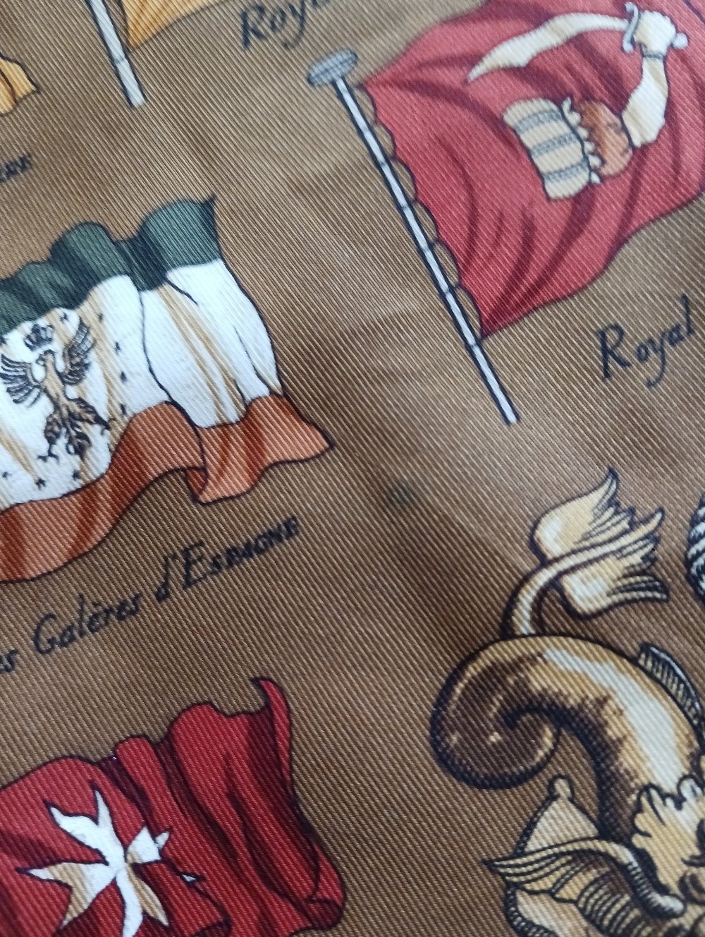 Hermes Silk Handkerchief , Silk Scarf. Vintage.+ Free Gift 2 Vintage Silk Scarf - Picture 9 of 13